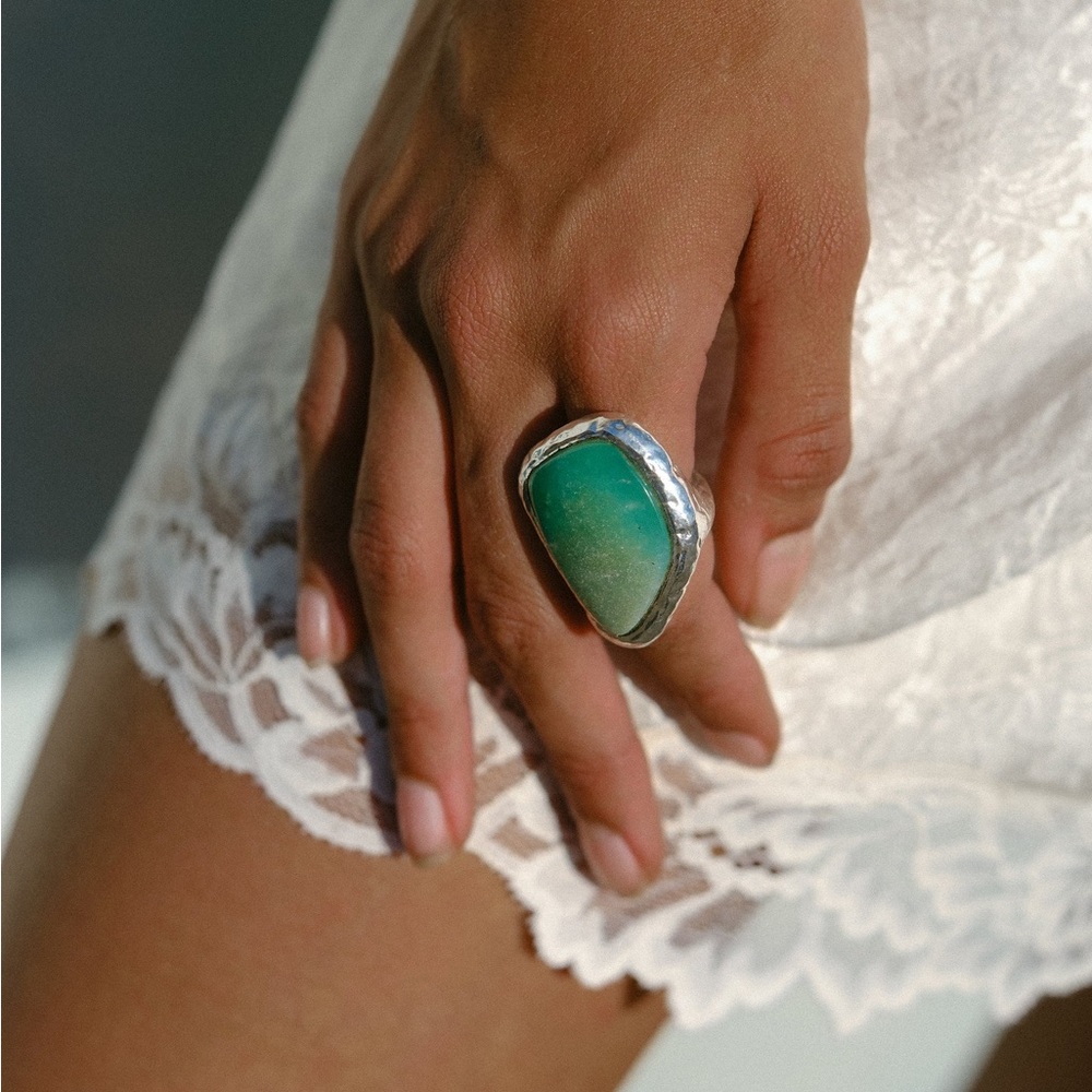 NWTS SPELL DESERT STONE FLOWER RING (9) - Picture 2 of 6